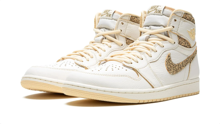 Air Jordan 1 High Sneakers - Cream & Gold-Glitter Accents