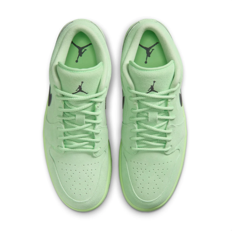 Air Jordan 1 Low Sneakers - Light Green & Black