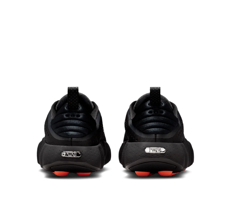 Nike Low-Top Sneakers - Black with Orange Sole Pods