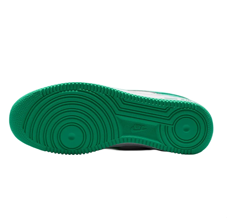 Nike Air Force 1 Low Sneakers - Green & White with Crackle Texture