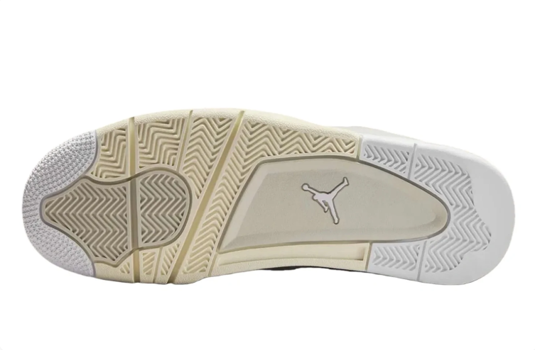 Air Jordan 4 RM Sneakers - Ivory & Cream